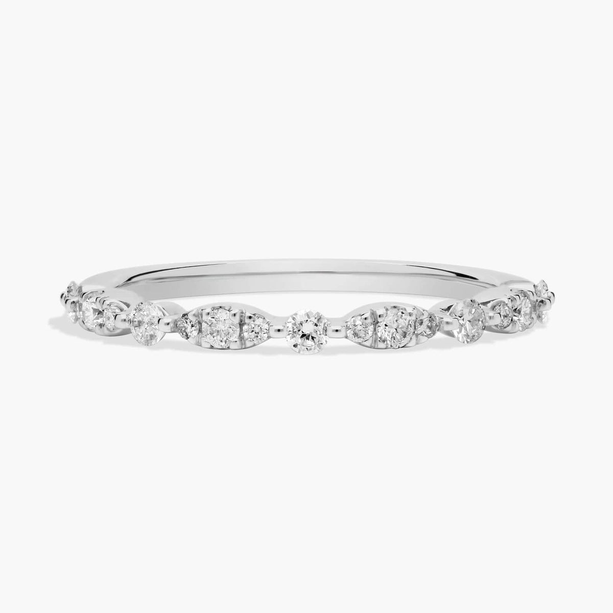 Sterling Silver (1.60mm) Round Cut Moissanite Wedding Ring Scalloped (1/4 ct. tw.) Main image